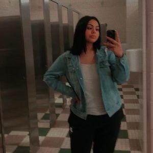 Meet your Posher, Mari